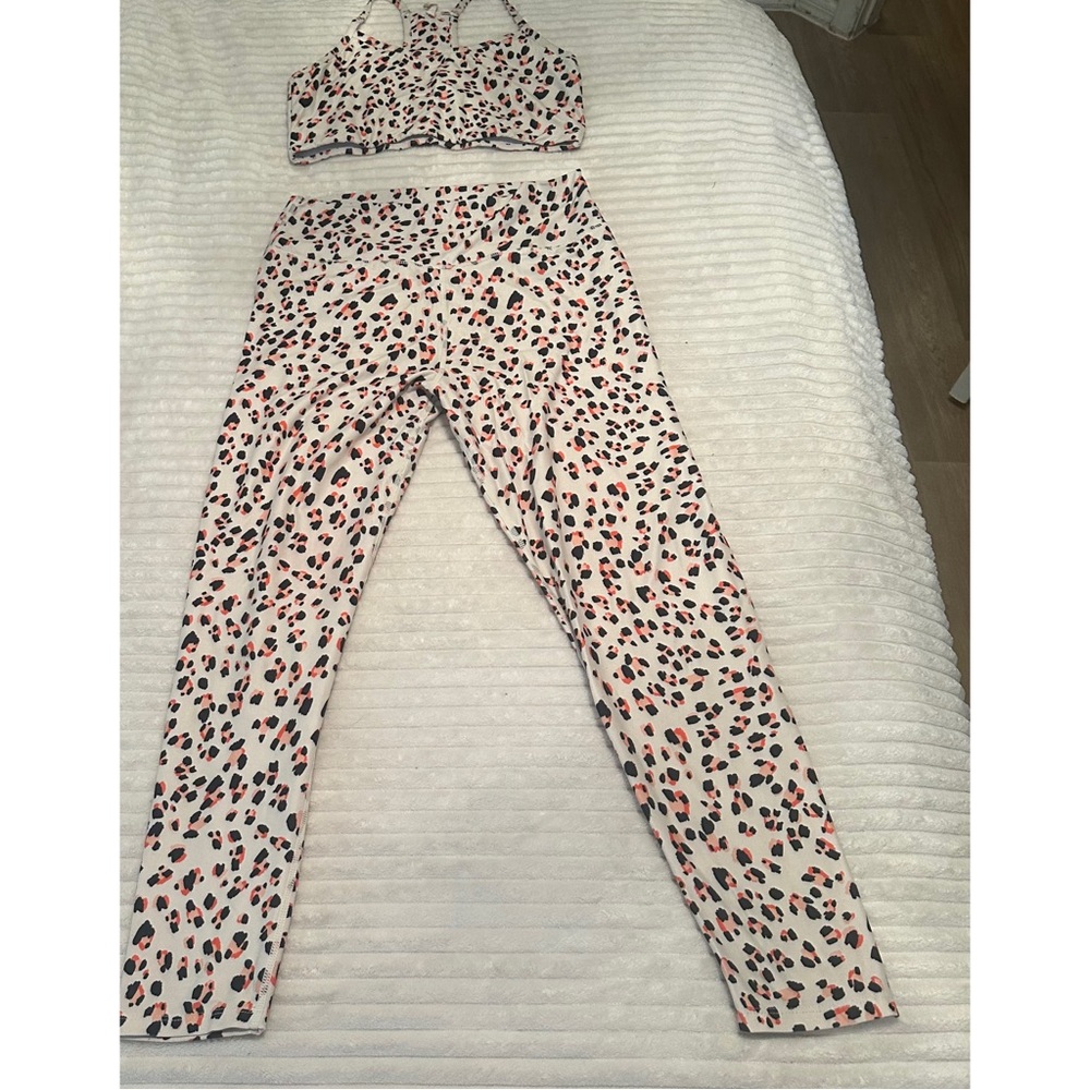 Sage Collective Leopard Print Set - image 2